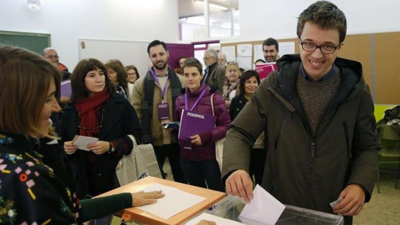 Primeros datos de las elecciones españolas confirman el fin del bipartidismo