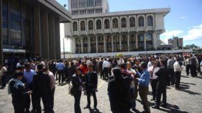 Baja a 42 número de muertos por terremoto en Guatemala (Presidente)