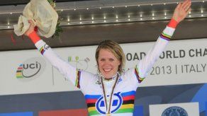 La holandesa Van Dijk gana la CRI femenina del Mundial de ciclismo