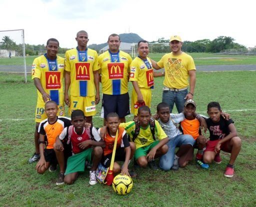 Clubes de LPF dan clínicas de fútbol en Cruzada Juvenil por la Paz