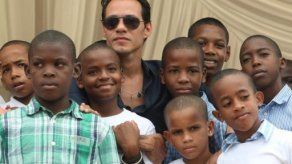 Fundación de Marc Anthony recibe donación para construcción de orfanato