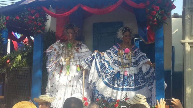 Las Tablas vive multitudinario Desfile de las Mil Polleras