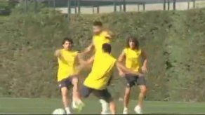 El Barça busca su primer triunfo como visitante ante el Sporting