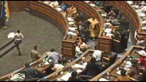 Gritos y empujones entre legisladoras de Bolivia durante sesión