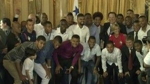 Selección de Panamá recibe reconocimiento por el presidente Varela