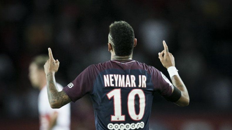 Neymar asombra en su nueva casa; PSG apabulla