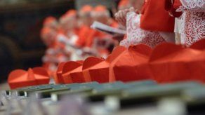 El recogimiento y la oración marcan el día a día del cónclave