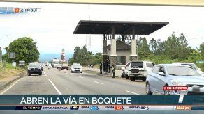 Moradores de Caldera reabren la vía tras más de siete horas de cierre