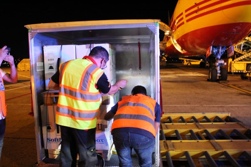 Llega al país sexto lote de dosis pediátricas.