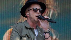 Ryan Tedder tuvo que retirarse al quedar al borde del colapso nervioso