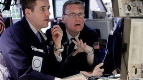 Wall Street cierra en alza; Nasdaq cerca de los 3.000