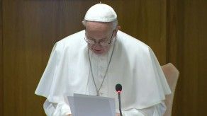 Papa pide medidas concretas al abrir cumbre contra pederastia Papa pide medidas concretas al abrir cumbre contra pederastia