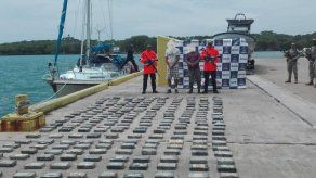 Incautan cocaína en velero de bandera alemana en Caribe colombiano