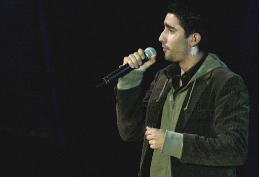 Alex Ubago ofrecerá un concierto en línea gratuito para sus seguidores