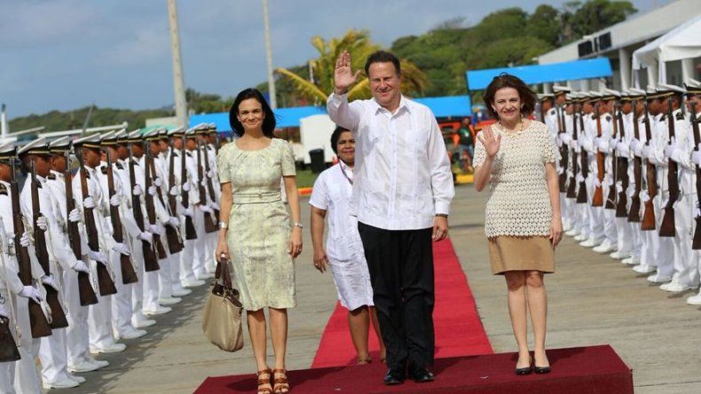 Presidentes de Panamá y R. Dominicana llegan a Honduras para Cumbre del SICA