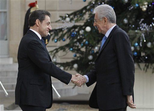 Sarkozy y Monti se reúnen para analizar la crisis económica