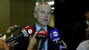 Alemán acusa a Martinelli de querer manchar programa “Techos de Esperanza”