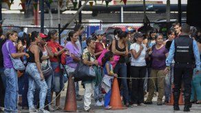 ONU pide respeto para familias de víctimas de incendio en cárcel de Venezuela