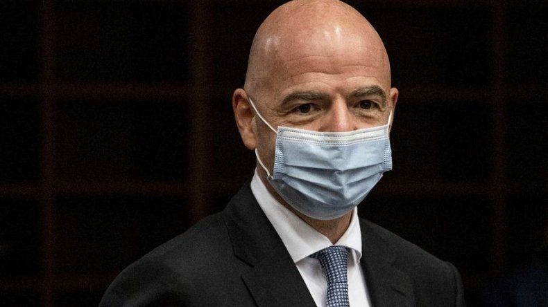 El presidente de la FIFA Gianni Infantino da positivo por covid-19