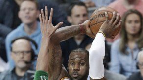 James y Howard reivindican su condición de estrellas