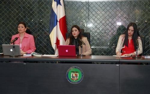 Autorizan a Fiscal para que gestione conducción de Moncada Luna