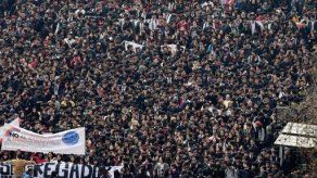 Estudiantes chilenos marcharon por cambios en sistema de admisión universitaria