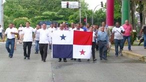 Transportistas de turismo molestos por falta de respuesta sobre Uber Transportistas de turismo molestos por falta de respuesta sobre Uber