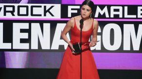 Selena Gomez confiesa por qué desapareció del mundo del espectáculo