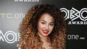 Ella Eyre prefiere el pescado a las flores como regalo romántico