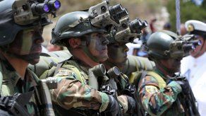 Evo Morales crea escuela de antiimperialismo para ascensos de militares