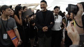 La estrella de cine Chow Yun-fat promete dar su fortuna a organizaciones benéficas