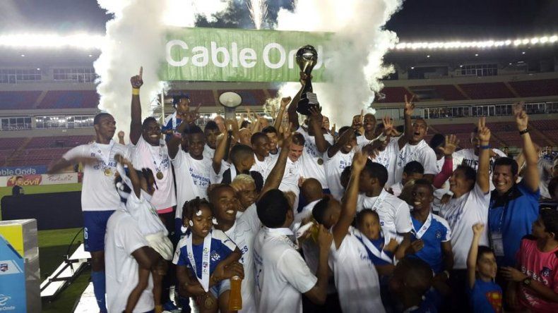 Árabe Unido gana Torneo Apertura de la LPF