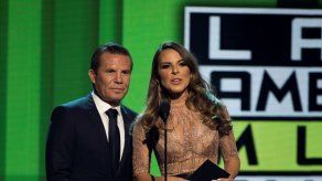 Boxeador Julio César Chávez lleva a la televisión su vida llena de altibajos