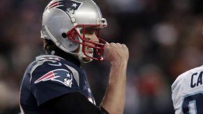 Patriots aplastan a Titans y van a otra final de conferencia