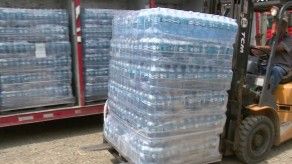 Aclaran sobre la compra de 20 mil cajas de botellas con agua