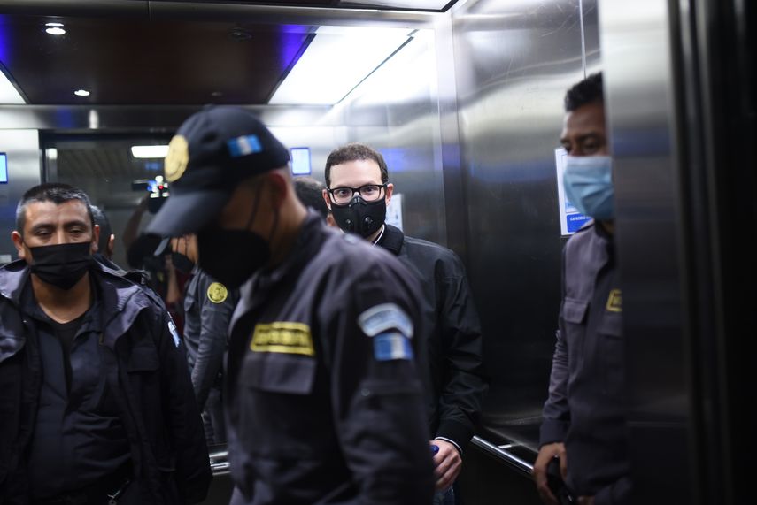 Luis Enrique Martinelli.