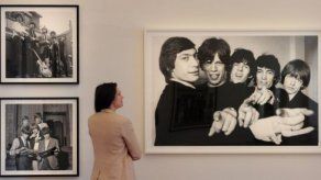 Fotos de Bill Wyman se muestran en Londres con curioso toque artístico