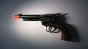 Ohio: Niño con pistola falsa baleado por policía