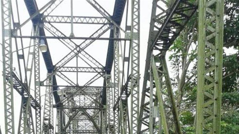 Panamá y Costa Rica se reunieron por puente sobre Río Sixaola