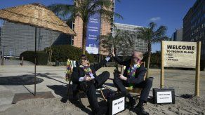 La cumbre de Londres se compromete a localizar y castigar a los corruptos