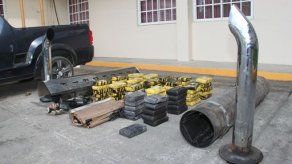 Decomisan droga escondida en mofle de mula