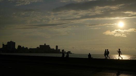 Estados Unidos aumentará la cantidad de vuelos a Cuba, incluyendo otras plazas que no sean La Habana.