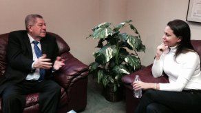 Embajador de Panamá ante la OEA se reúne con diputada venezolana