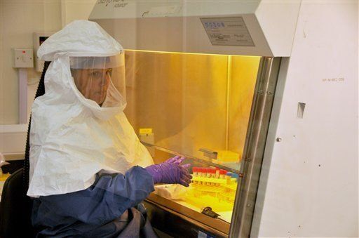 El ébola está bajo control en Uganda, dice funcionario de la OMS
