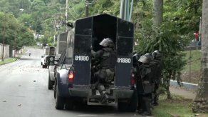 Realizan nuevas protestas en la UP contra el alza de la luz