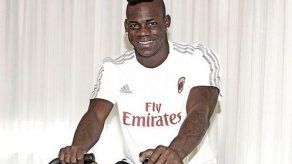 Balotelli dice que se va a esforzar en trabajar y no hablar en el Milan
