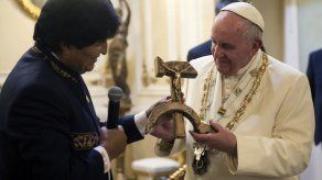 Vaticano explica origen de crucifijo comunista Vaticano explica origen de crucifijo comunista