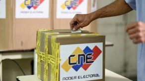 Abren 80 % de las mesas electorales en Venezuela