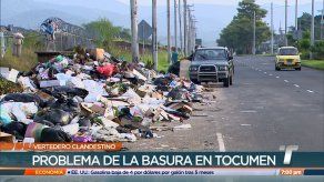 Denuncian vertedero clandestino al lado de una parada en La Siesta de Tocumen