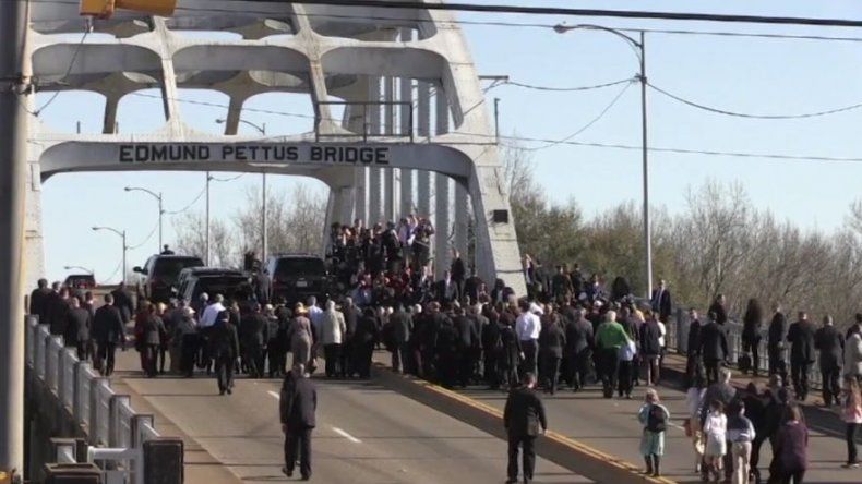 Obama: la sombra del racismo no se ha desvanecido 50 años después de Selma